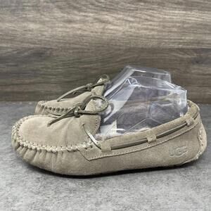 UGG Dakota Slippers Womens Size 6 Grey Suede Fur Moccasin Slip On